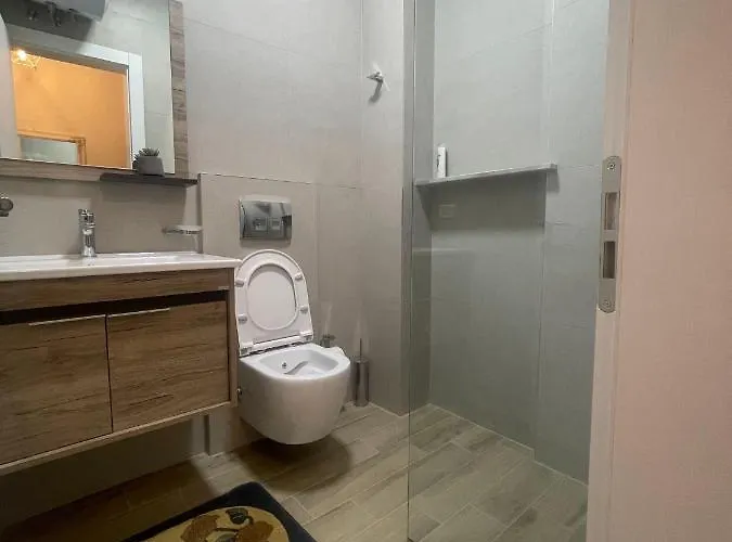 Sibora's * Golem (Tirana)