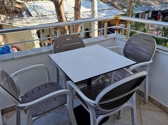 Sibora's Appartamento Golem (Tirana)